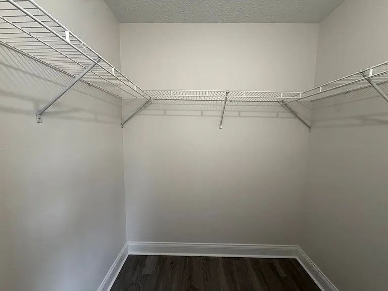 4105 Waterside Island Ct — Photo 14