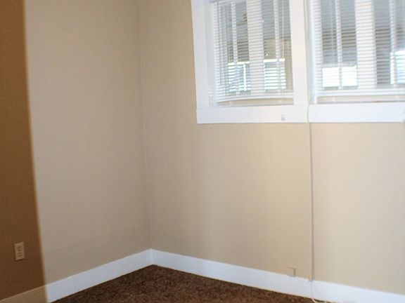3rd image of 459 W Main St