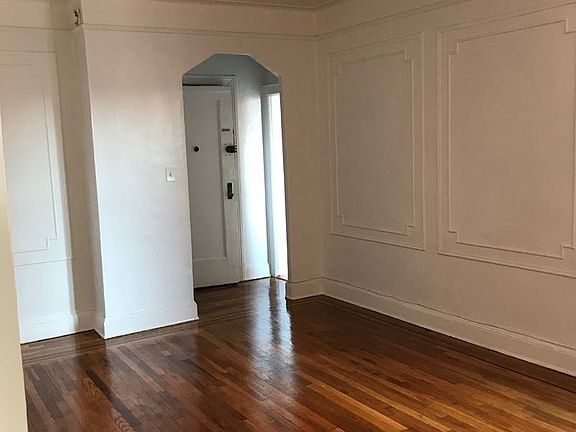 3rd image of 35-25 29th St #4C
