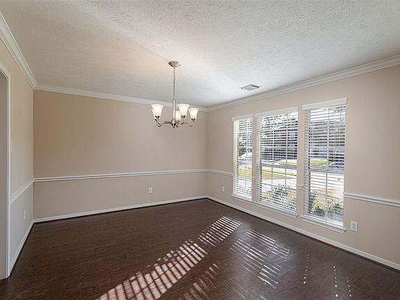 3rd image of 3614 Ashley Ct