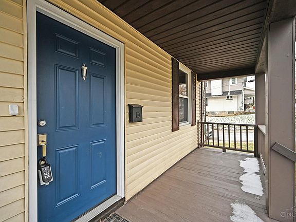 3rd image of 1700 Minion Ave