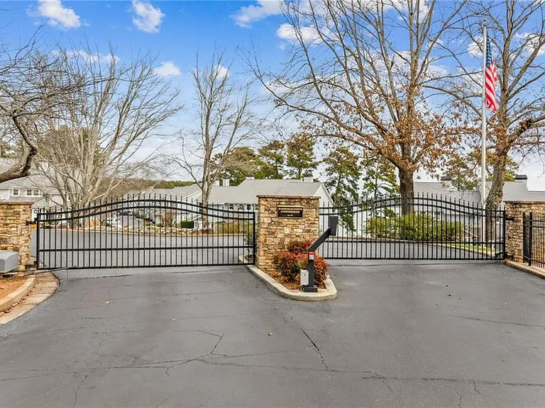 2100 Habersham Marina Rd #100C — Photo 21