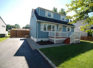 338 1st St, Middlesex, NJ 08846