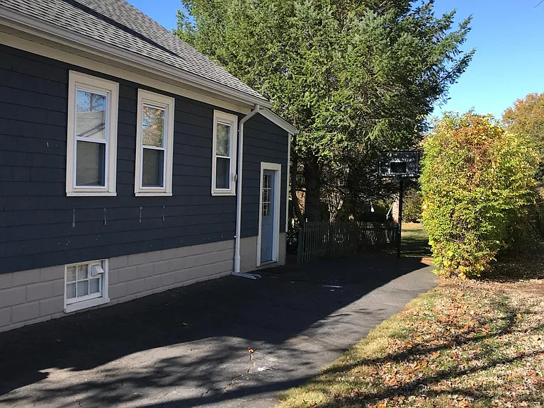 144 Roffee St — Photo 24