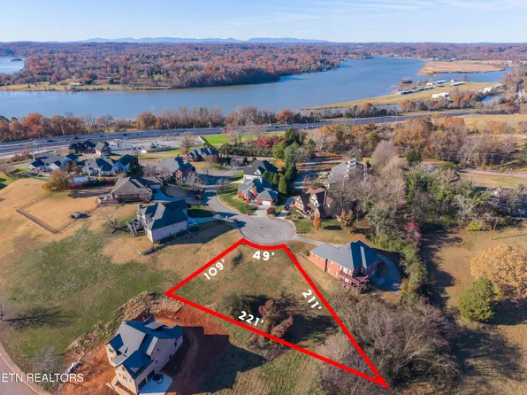 3831 Admirality Ln, Knoxville, TN 37920