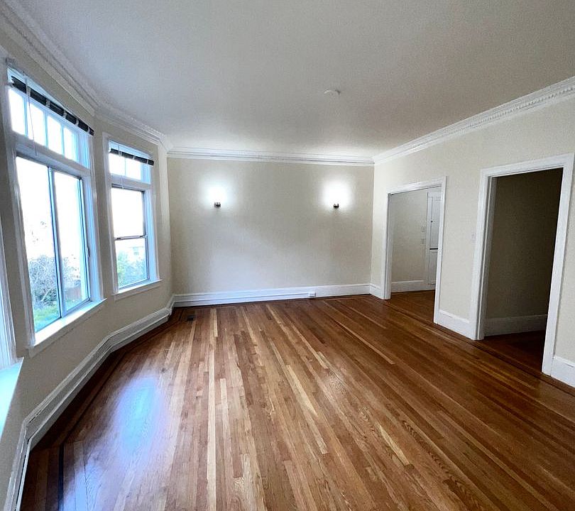 1st image of 2715 Franklin St #2