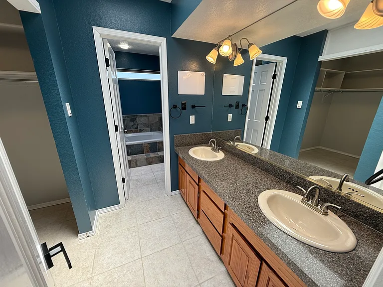 801 Piedra Larga Pl NE — Photo 7