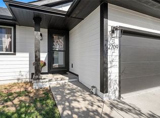 2709 River Ridge Rd, Des Moines, IA 50320