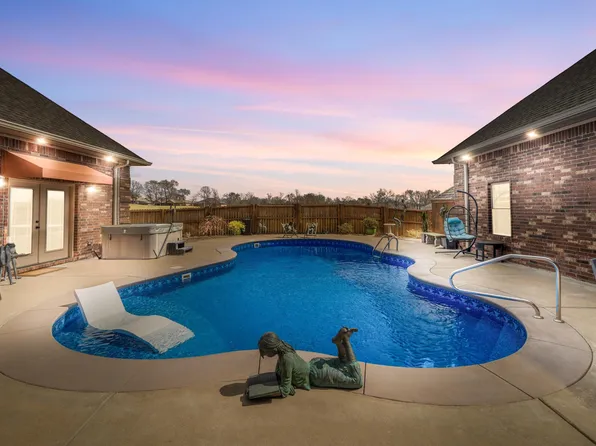 108 Vector Ln, Hot Springs, AR 71913