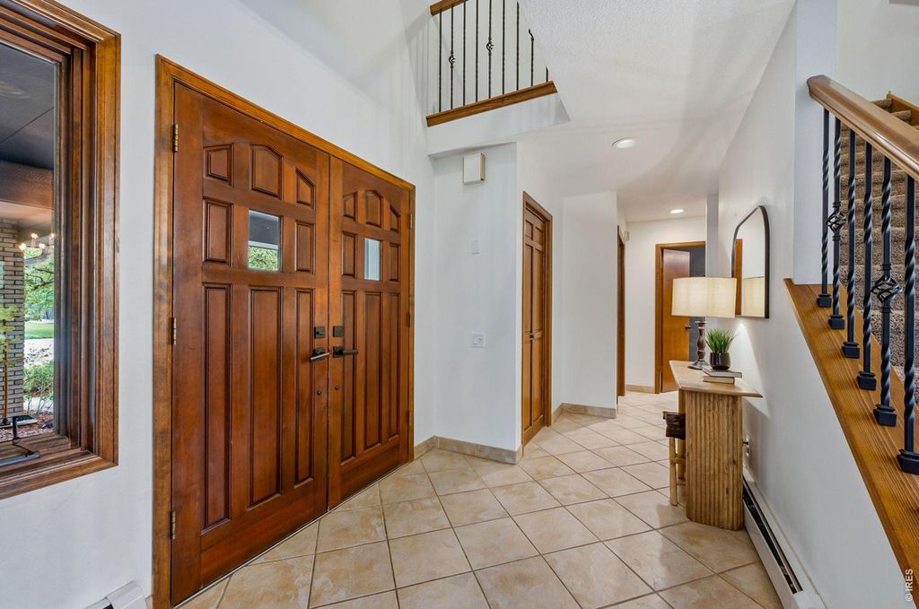 1916 Pawnee Dr