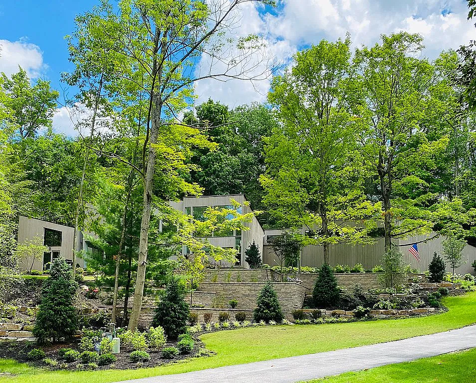 62 Wychwood Dr photo 1