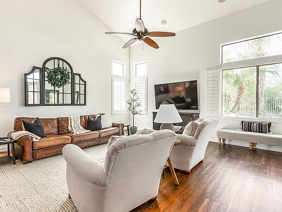 4th image of 3754 E Vallejo Dr