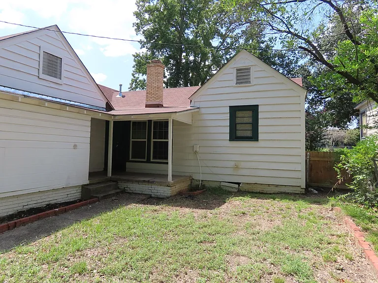 1306 S Glenwood Blvd — Photo 27