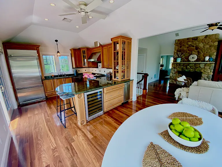 843 Montauk Hwy — Photo 16