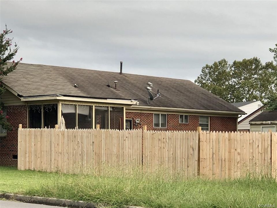 2nd image of 5001 Colwyck Dr