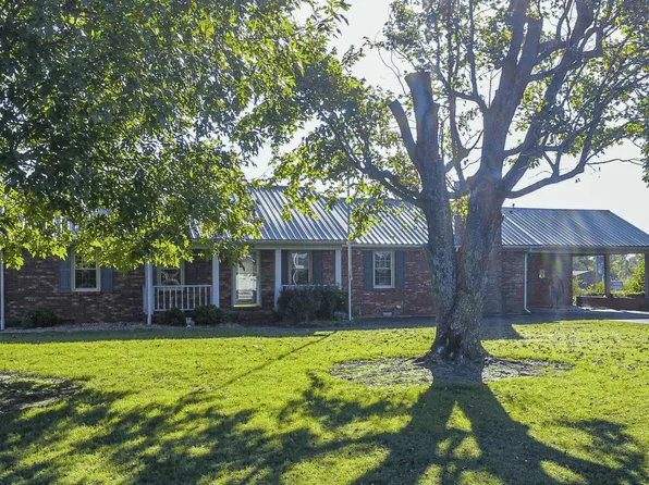 264 Countryside Dr, Murray, KY 42071