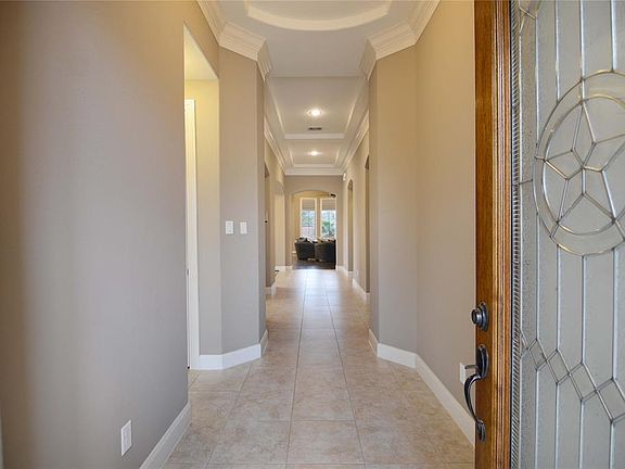 3rd image of 25707 Oakwood Knoll Dr