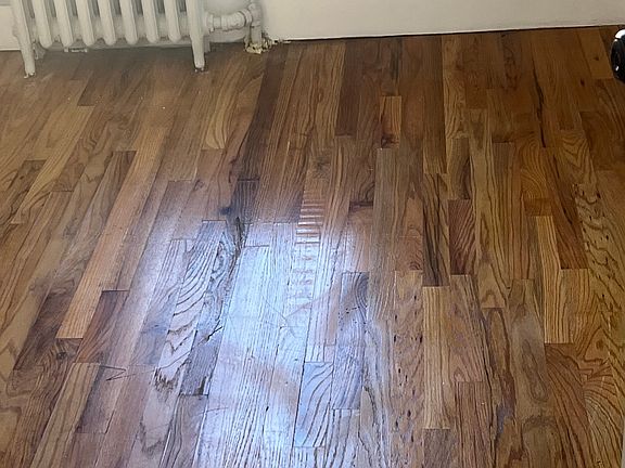 4th image of 246 Fulton Ave #2