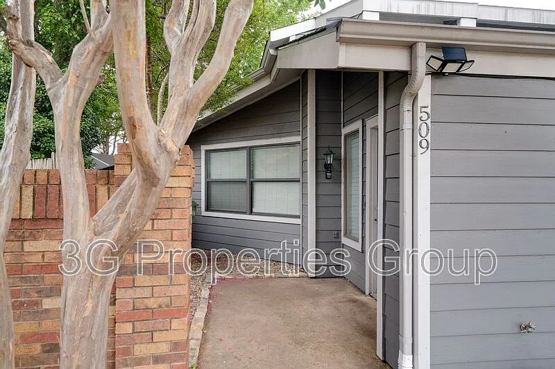 2 bed, 2.0 bath, 1314 sqft, $1,750 — Photo 3