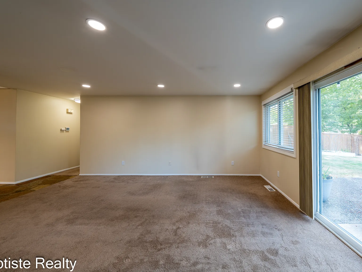 4 bed, 1610 sqft, $3,950 — Photo 4