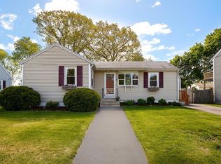40 Rockwood St, Holbrook, MA 02343