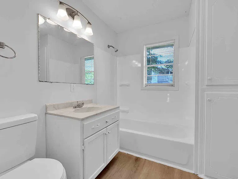 3225 Wenonah Rd SW — Photo 9