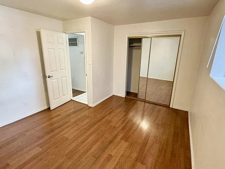 778 N 300 W #3 — Photo 5