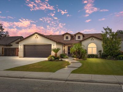301 W Lido Isle Way, Bakersfield, CA, 93314