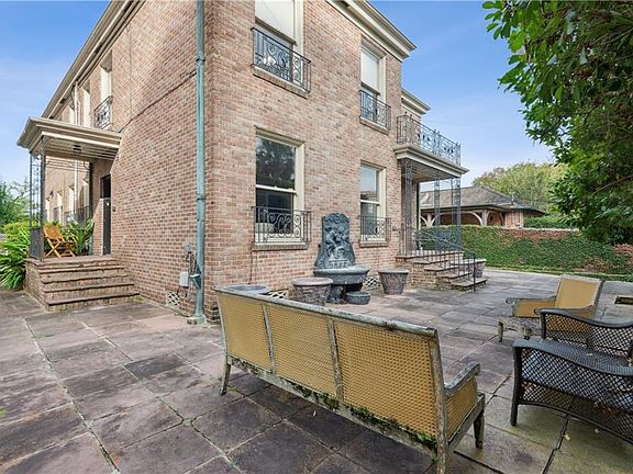 5th image of 1535 2nd St Unit 1535