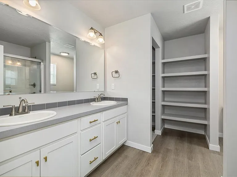 5032 W White Birch St — Photo 24