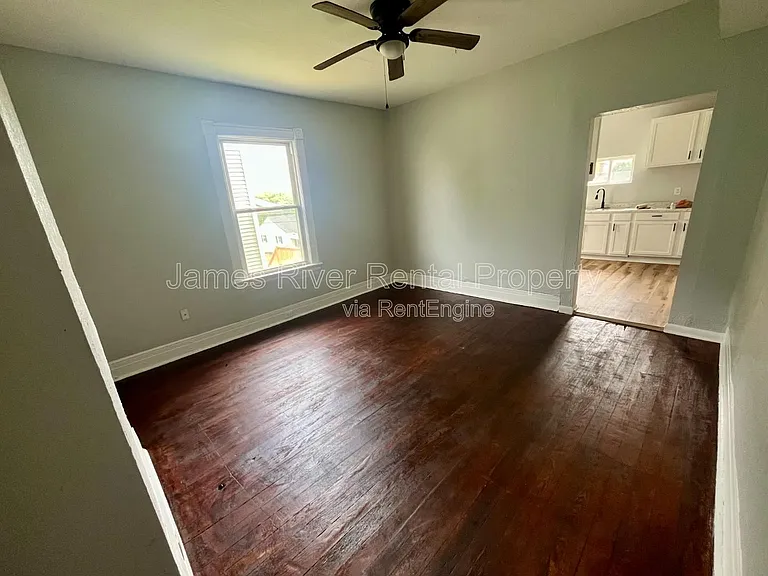 1521 Taylor St — Photo 3
