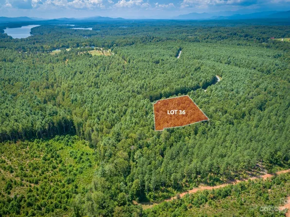 1113 Greene Ct #36, Morganton, NC 28655