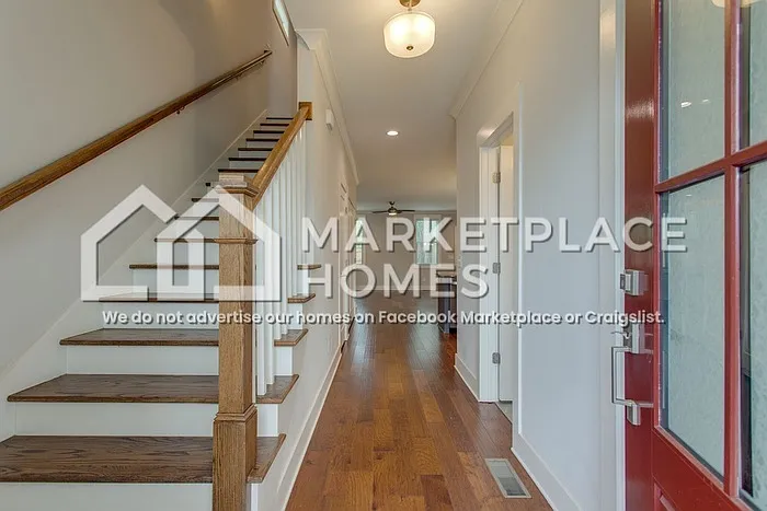 2119 Herman St — Photo 4