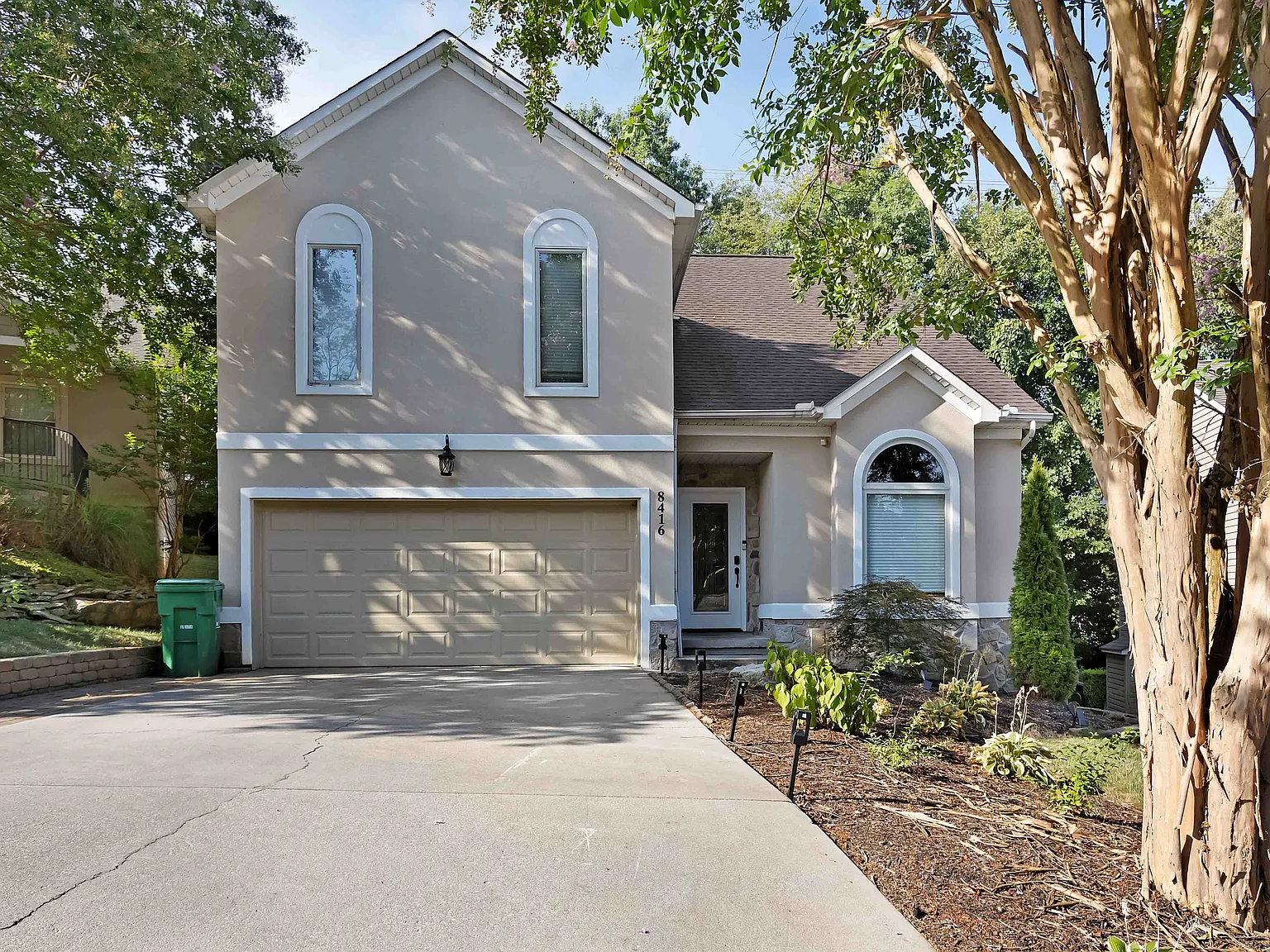 3 bed, 1861 sqft, $2,750 — Photo 1