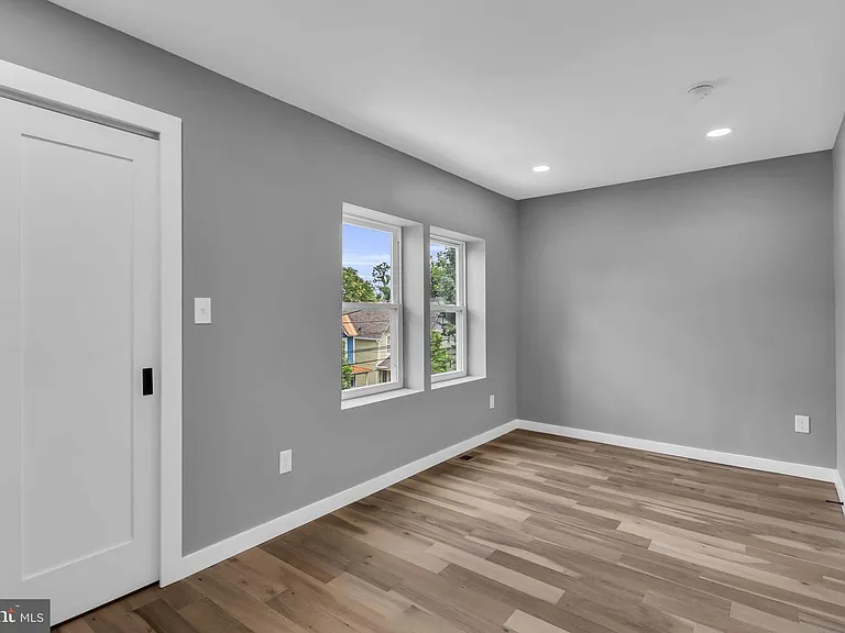 1505 W St SE #1 — Photo 11