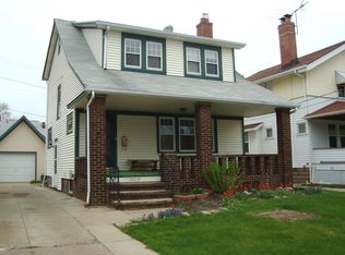 18219 Windward Rd, Cleveland, OH 44119