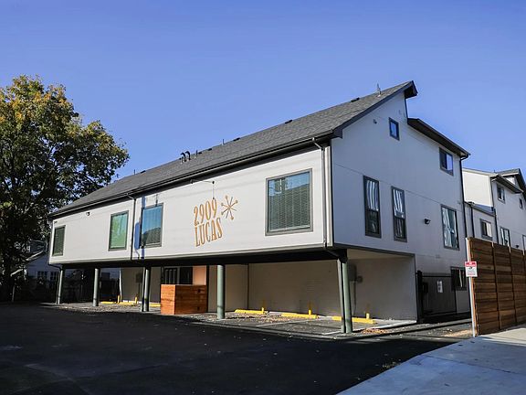 2nd image of 2909 Lucas Dr APT 210