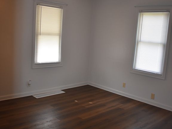 3rd image of 5705 Fontenelle Blvd