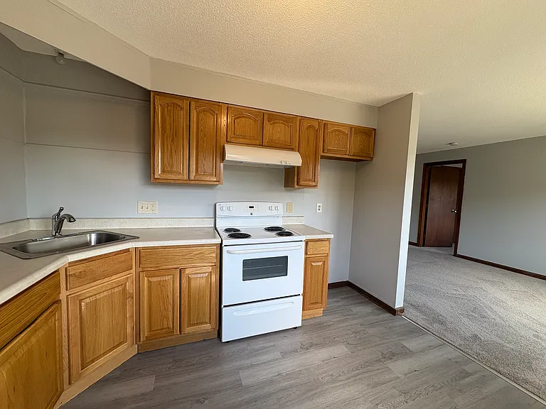 26 Judith Ln #8 — Photo 11