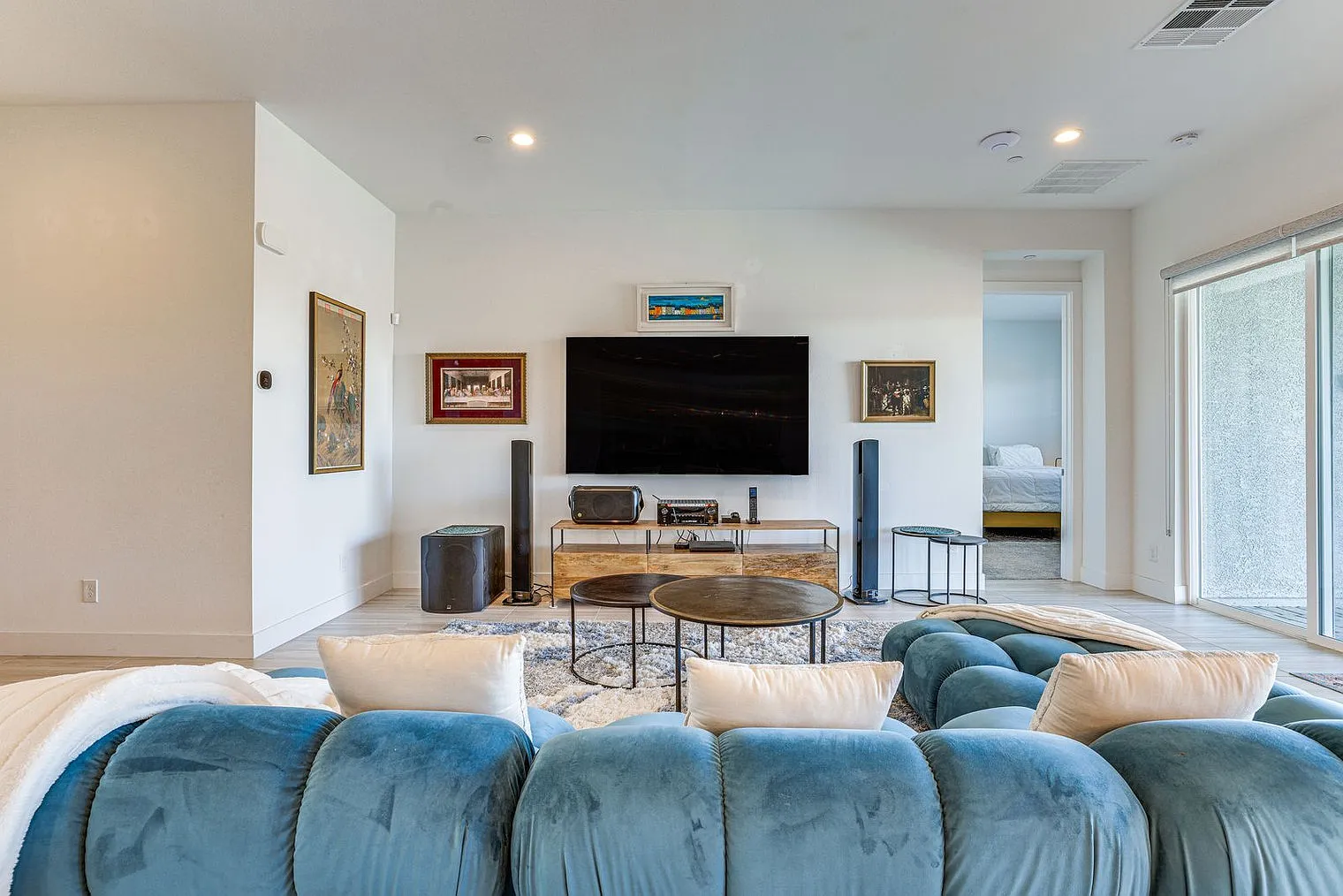3 bed, 2.0 bath, 2023 sqft, $3,774 — Photo 3