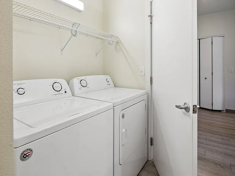 Mist Wood Apartments — Photo 18