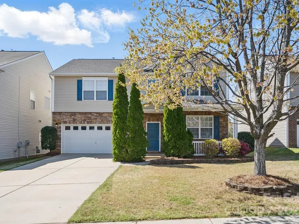 7635 Carrington Forest Ln, Matthews, NC 28105