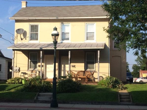318 Main St APT 2