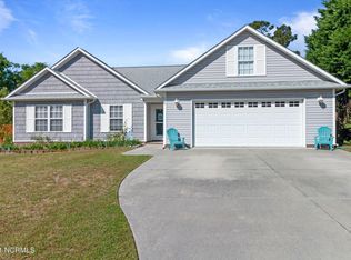 506 Compass Ct, Sneads Ferry, NC 28460