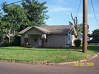 1st image of 422 W 7th St