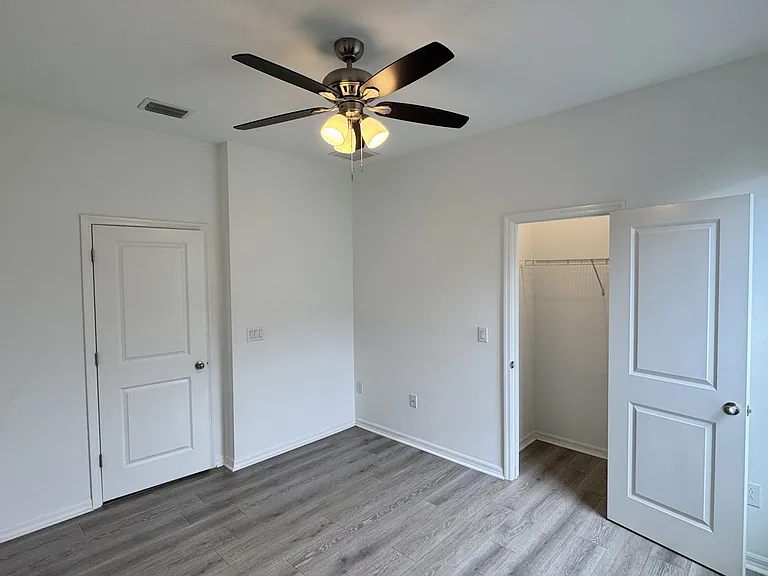 484 Old Windsor Way — Photo 24