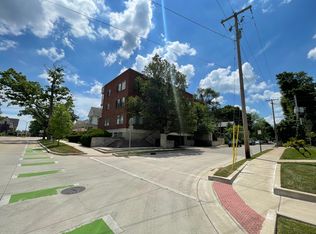 302 S Cedar St #5, Urbana, IL 61801