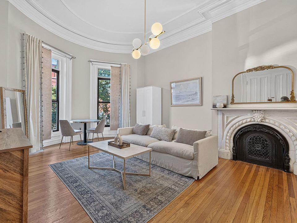 1st image of 656 Tremont St #2A