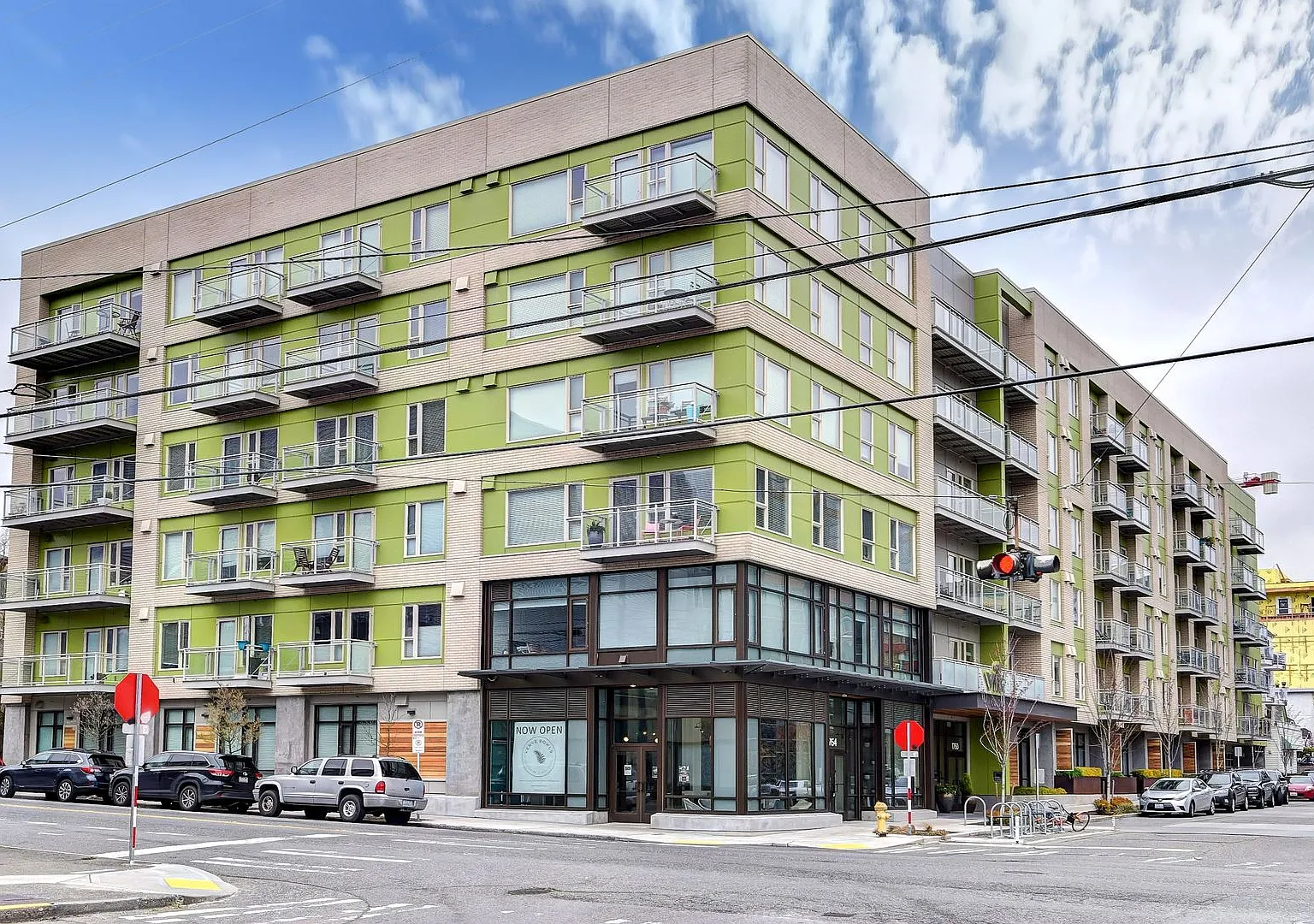 1Bd/1Ba Seattle Condo — Photo 1
