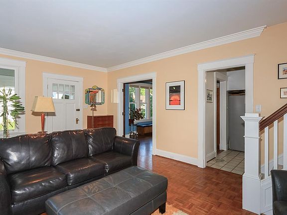 5th image of 3730 Andrew Ave